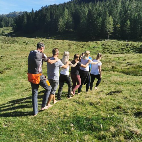 Team-Aktivität Natur fühlen